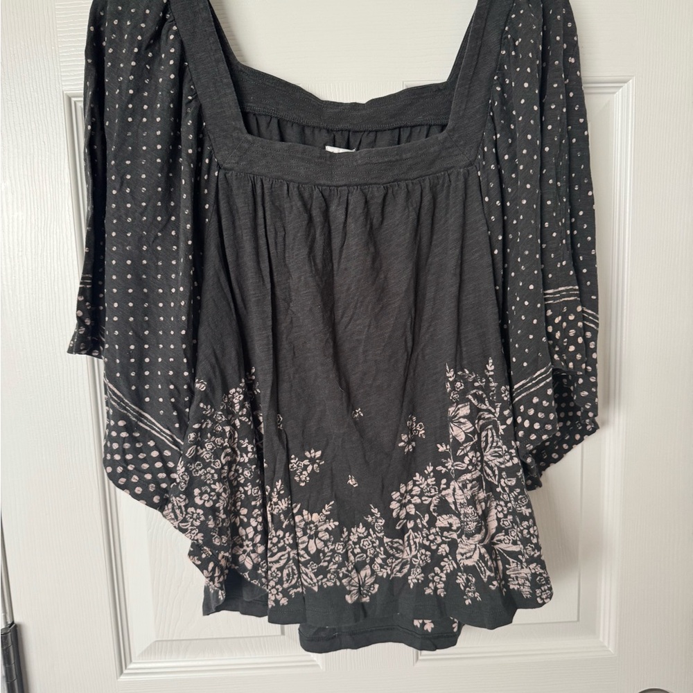 American Eagle Outfitters Black and Cream Patterned Blouse